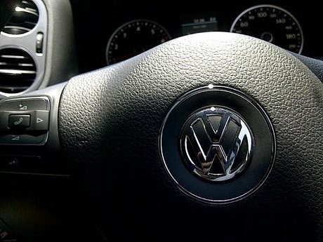 VW: Orang Lebih Percaya Omongan Pengguna Mobil daripada Sales