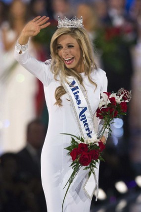Cantiknya Kira Kazantsev, Terpilih Sebagai Miss America 2015