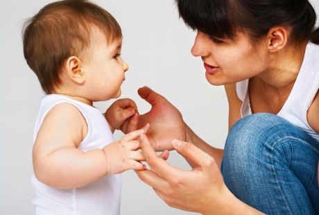 Hai Ibu, Ini Dia Cara Simpel Melatih si Kecil Belajar Bicara