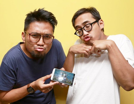 Wajah Duo Danang-Darto Jadi Sticker di Game