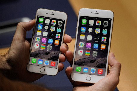 iPhone 6 dan iPhone 6 Plus (gettyimages) iPhone 6 dan iPhone 6 Plus (gettyimages)