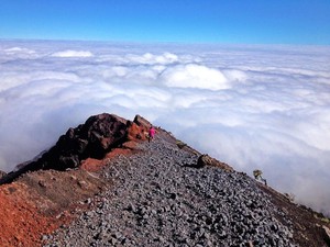 Rinjani yang Pantas Menjadi Gunung Terindah di Indonesia