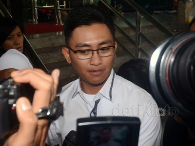 Anak Ratu Atut Datangi KPK