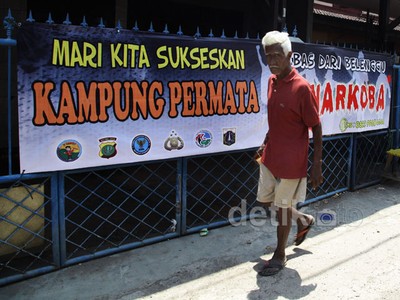 Mengintip Aktivitas Warga di Kampung Ambon