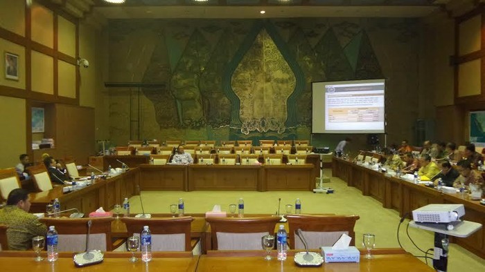 Banyak Hantu Saat Rapat DPR, Ini Penjelasan Ketua Komisi VII