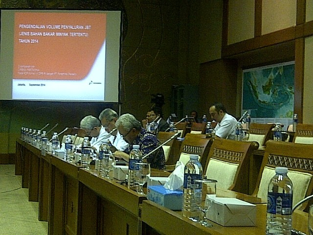 Tanpa Karen, Pertamina Rapat Bahas BBM dengan DPR