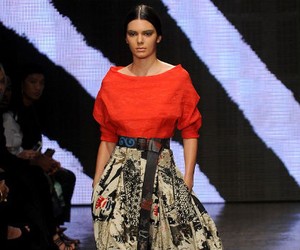 Kendall Jenner di-Bully Sesama Model, Minumannya Dimasukkan Rokok