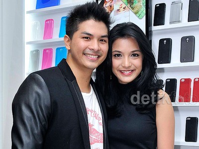 Chelsea Olivia dan Glenn Alinskie Makin Lengket