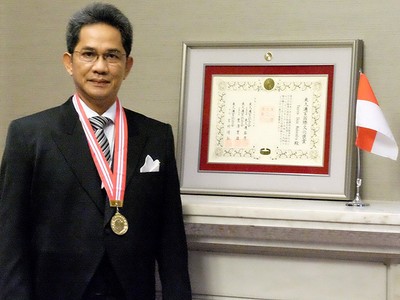 Dubes Yusron Terima Higashikuni-Nomiya International Prize
