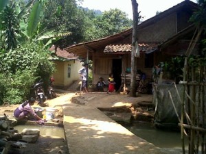 Hanya 1,5 Km dari Kantor PLN, 45 Tahun Kampung Ini Tak Nikmati Aliran Listrik