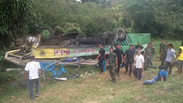Ini Penampakan Parahnya Kecelakaan 5 Kendaraan di Tol Jagorawi
