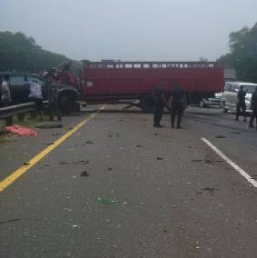 Kecelakaan di Jagorawi, Polisi: Truk Diduga Pecah Ban dan Sopir Mengantuk