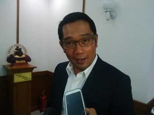 Ada Ahok, Ada Juga Ridwan Kamil yang Asyik di Twitter Merespons Warga