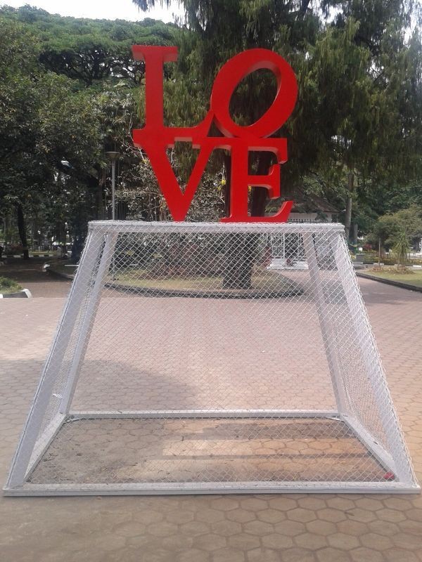 Asyik! Sekarang Ada Gembok Cinta di Bandung