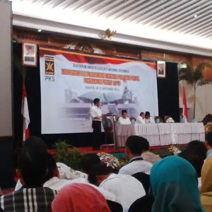 Anis Matta: Oposisi Bukan Pilihan, Ini Risiko Kalah Dalam Pilpres