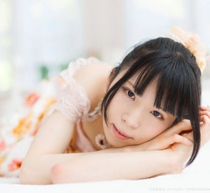 Foto: Model Cantik Ini Ternyata Seorang Pria