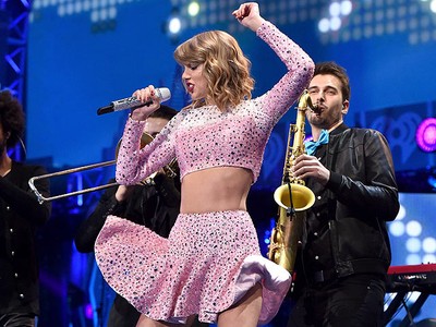 Shake It Off! Goyangan Pinggul Taylor Swift di iHeartRadio Music Festival