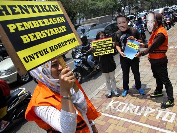 Aksi Tolak Pembebasan Bersyarat untuk Koruptor