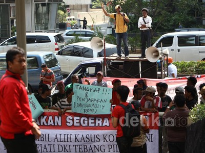 GPK Demo di Gedung KPK