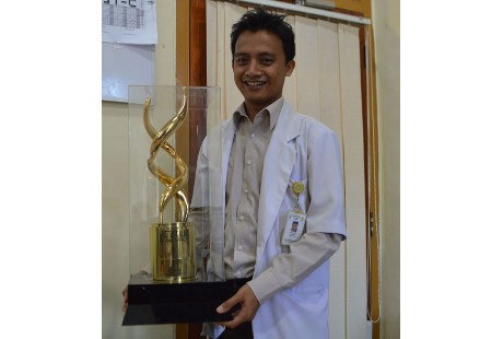 Dosen Fakultas Kedokteran UGM Raih Penghargaan Peneliti Muda Terbaik
