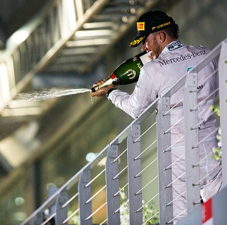 Hamilton Mengaku Memang Sudah Impikan Kemenangan di Singapura