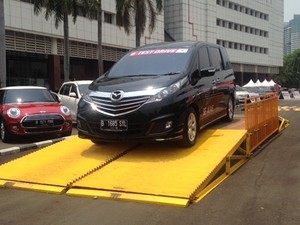 Setiap Hari Ratusan Orang Test Drive Mobil