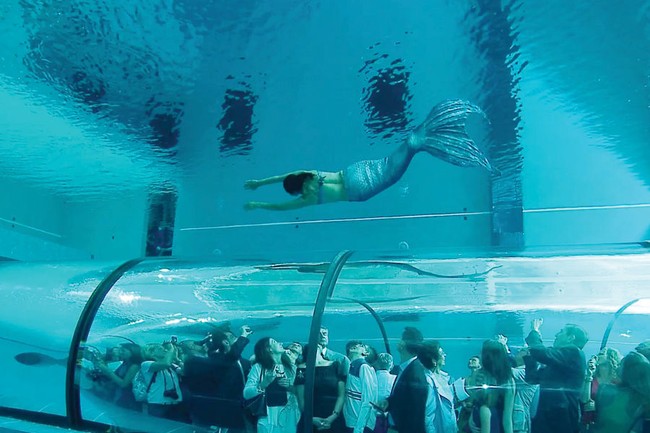 Ini Dia Kolam Renang Paling Dalam Sedunia, 40 Meter!