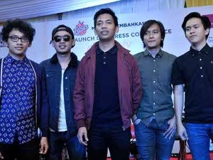 dMasiv Seru-seruan Bareng Fans di SummerFun with dMasiv