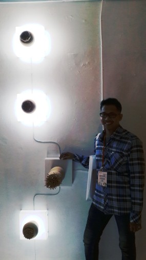 Anemon Laut dalam Fantasi Seniman Keramik Nur Hardiansyah