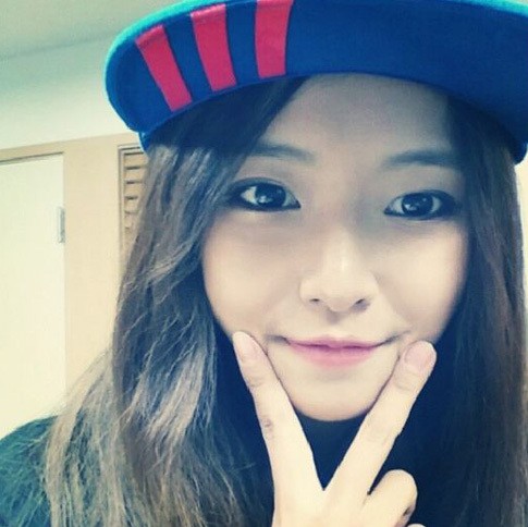 Gaya-gaya Selfie Si Cantik Petarung MMA Song Ga Yeon