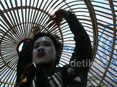 Pengacara Tolak RUU Advokat