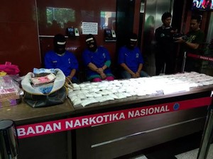 Pak dan Bu Haji Terpandang Asal Pinrang Ini Nyambi jadi Bandar Sabu