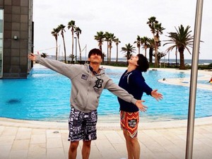 Kyuhyun SuJu dan Changmin TVXQ Nikmati Liburan di Pulau Jeju