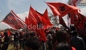 Jubir PDIP: Fraksi Demokrat Tak Serius Dukung Pilkada Langsung