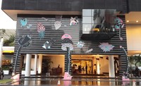 Karya Seni Ini Bertebaran di Hotel Kemang
