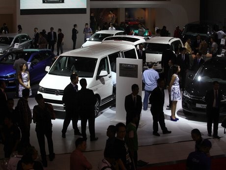 VW Tiguan Laris Manis di IIMS