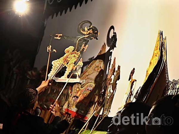 Wayang Kulit Syukuran Kemenangan Jokowi-JK