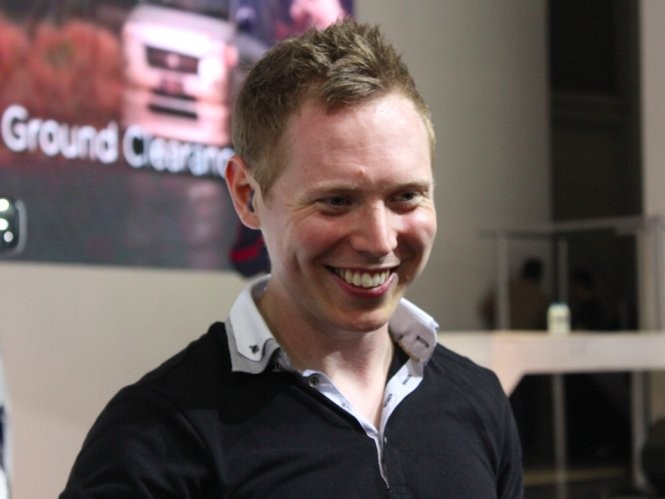 Gitaris Arkarna Ternyata Suka Ngoprek Mobil!