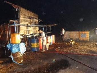 Polisi Gerebek Gudang Penimbunan BBM Subsidi di Pekanbaru