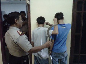 Dirazia Polisi, 2 Pelajar di Depok Ditangkap Bawa Celurit