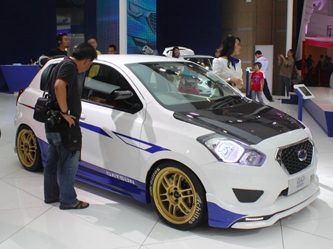 3 Mobil Modifikasi Memikat di IIMS 2014