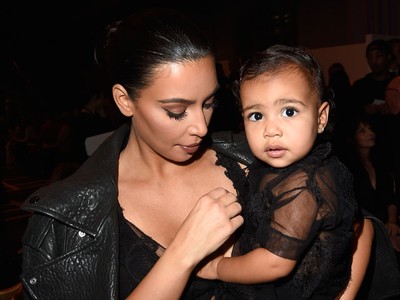 Kim Kardashian dan Nori Kompak Pakai Baju Transparan