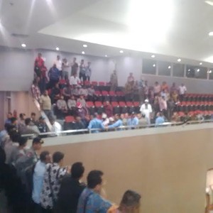 Daerah Otonomi Baru Tak Jadi Disahkan DPR, Fraksi Balkon Mengumpat