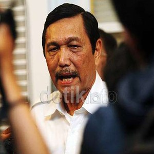 Luhut: Subsidi BBM Sama dengan Bakar Uang