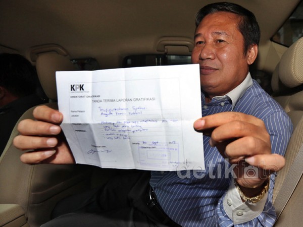 Komisioner KY Lapor Gratifikasi ke KPK