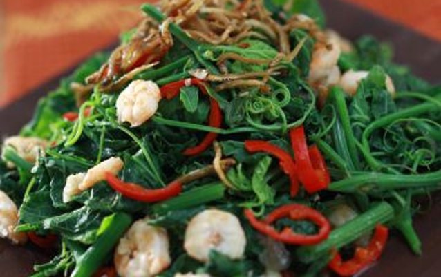 Menu Sederhana dan Sedap untuk Makan Siang: Lodeh Tewel dan Tumis Pucuk Labu