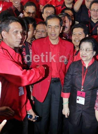 Pertemuan di Rumah Mega Selesai, Jokowi Kembali ke Rumah Dinas