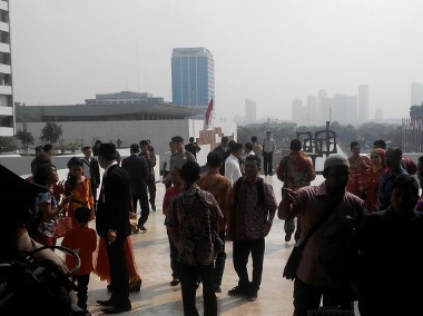 Kelamaan Dandan, Anggota DPR Terpilih Tak Ikut Upacara di Lubang Buaya