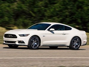 Ford Mustang Edisi Terbatas 50 Tahun Laku Rp 2 Miliar