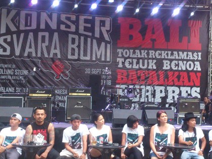 Perjuangan Tolak Reklamasi Teluk Benoa di Konser Svara Bumi